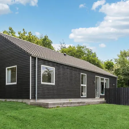 Beautiful In With Kitchen Holiday home